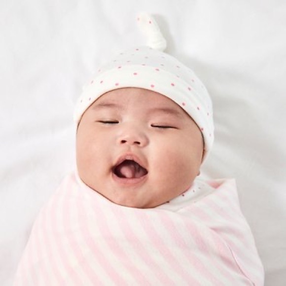 NWT Primary Layette Hat & Blanket Set - Picture 3 of 4